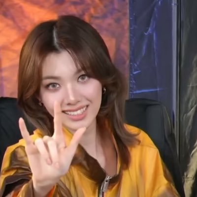 sirikorn_LO's profile picture. For Ling & Orm 💜 ONLY YOU ✨ | Back up acc of @lingorm112714