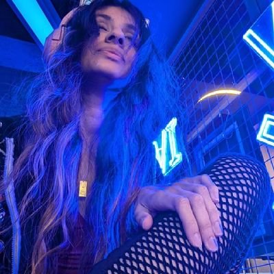 i_noshnosh's profile picture. PhD at Max-Planck Institute for Informatics, Researcher at German Research Center for AI 👾👩‍💻
Working on Reinforcement Learning for Animation