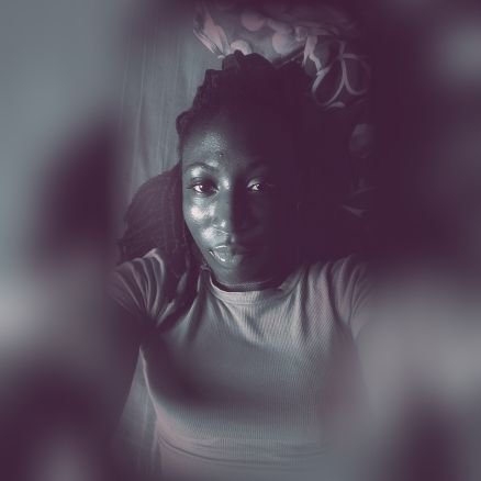 TheeonlyMiraa's profile picture. The years of the Benjamin's 💰.just a girl trying to grow her account Follow up and I promise to follow back