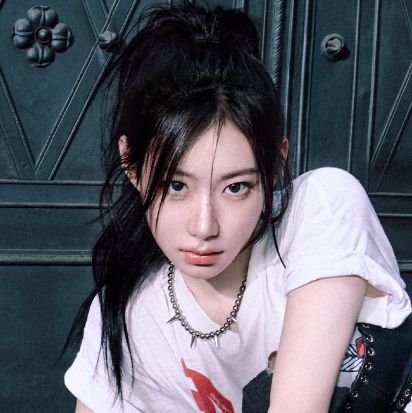 chaerpics's profile picture. for itzy's main dancer #채령 ♡