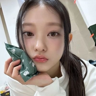 h2catnipz's profile picture. 뉴진스는 네버 다이  ⭐️ semi activa