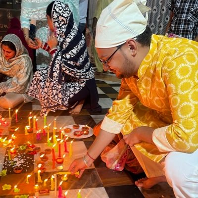 Asstprofsukh's profile picture. 