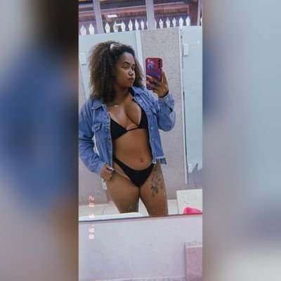 ViickLemos18's profile picture. Volte sempre 🤪                          
 
@flamengo  ❤️🖤              

Leonina 🦁       

Dinda de um anjinho mas lindo do céu 👼🖤🥀