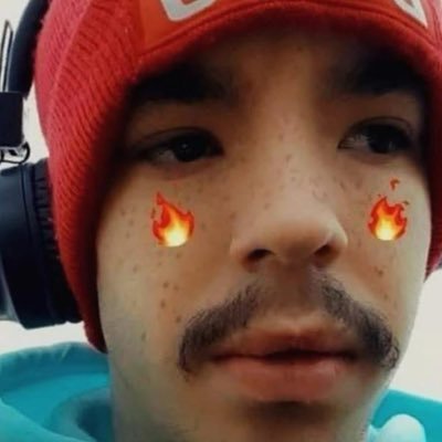 dylan_robaer's profile picture. I’m a hot 🥵