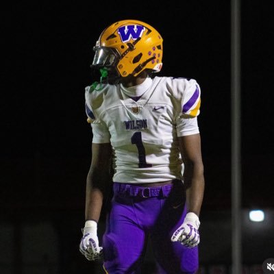 theedavonbowman's profile picture. SS,WR C/O 27’. https://t.co/MraIdMmgh4. phone number:839-266-0302 @davonbowman1@gmail.com