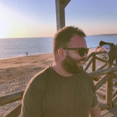 lk2_89's profile picture. 🤫 @pablodelflores | 🖥 Informático v3.6 | 🎙 Podcaster | ⚽️ Ent. Fútbol | 🎭 Carnaval @chirisevi #LosEnganchaos | Betis | H.P. ⚡️