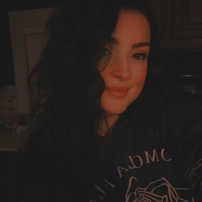 BubblyyBeann's profile picture. 🫧🫘♡ 𝖦𝗋𝗈𝗐𝗂𝗇𝗀 𝖴𝗇𝗍𝗂𝗅 𝖳𝗁𝖾 𝖳𝗋𝖾𝖾𝗌 𝖠𝗋𝖾𝗇’𝗍 ♡