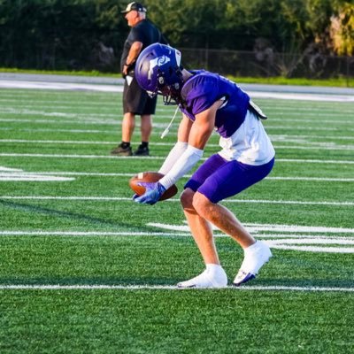 EvanCouch5's profile picture. SS/WR | 3.7 GPA | 6 ft | 160 | Celebration High school | ☎️ 863 - 594 - 3530 | 📧 evam.couch@gmail.com | Insta ocho_evan.
