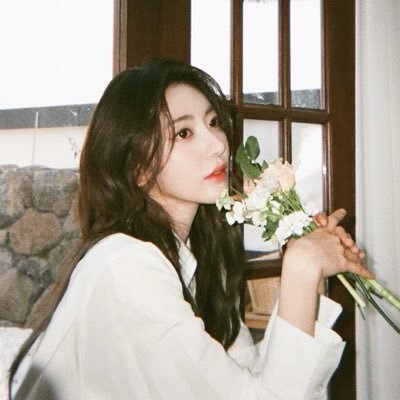 allaboutsakuraa's profile picture. 𝟗𝟖`𝐬 — ⋆｡ﾟ❀ 𝐌𝐢𝐲𝐚𝐰𝐚𝐤𝐢 𝐒𝐚𝐤𝐮𝐫𝐚 . ݁₊ ⊹ . ݁˖ .⋆ She lives like 𝘢𝘳𝘵—never perfect, always 𝘣𝘦𝘢𝘶𝘵𝘪𝘧𝘶𝘭𝘭𝘺 𝘪𝘮𝘱𝘢𝘤𝘵𝘧𝘶𝘭. HF1AU6011