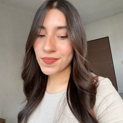 rcha_lxs's profile picture.