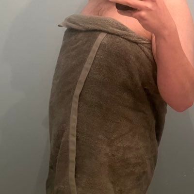 virginsissiboi's profile picture. Nothing really just seeing what’s out there just a virgin often I identify as an it looking to chat lol