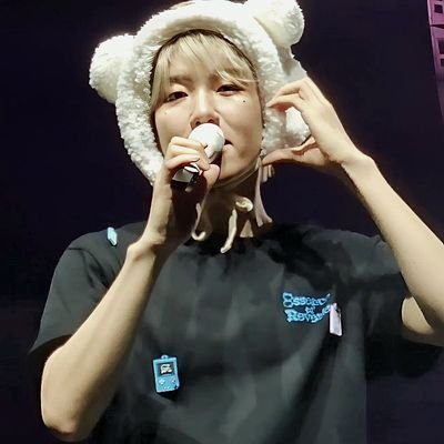 yellowsky614's profile picture. 