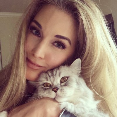 JuliaSellers828's profile picture. I love the smell of seawater. The taste of salt always resembles the taste of memory.