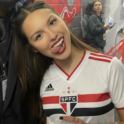 hannipoet's profile picture. pretty isnt pretty by olivia rodrigo.