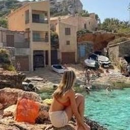 Mwojar453593's profile picture. 