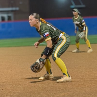 mallory_1322's profile picture. GRAYSON COMMIT #22 2026 Strykers 18U Holzinger RHP- 1B, RHB Santa Fe, TX- Varsity Softball / email: mallorypitch13@gmail.com / Instagram: mallory_2026