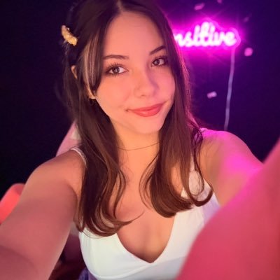 CynsitiveSZN's profile picture.