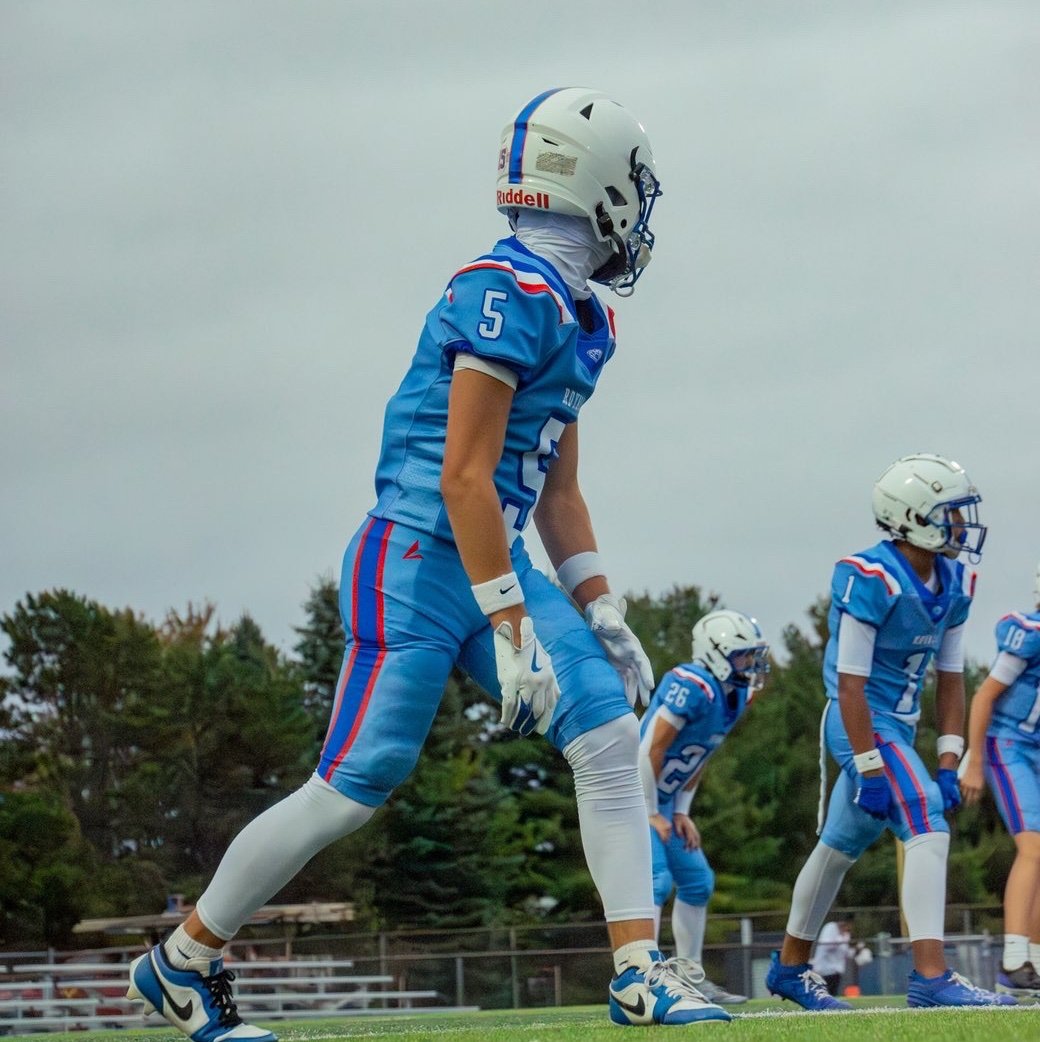 Bennett_Foster4's profile picture. WR/Class 29’/Hamilton Southeastern HS/5’9/155/GPA: 3.9/ Bennettfoster54@gmail.com/317-452-3771/https://t.co/UHbAggOWM1