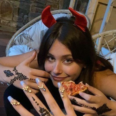 lacyspresso's profile picture. take it to the floor, gimme more
