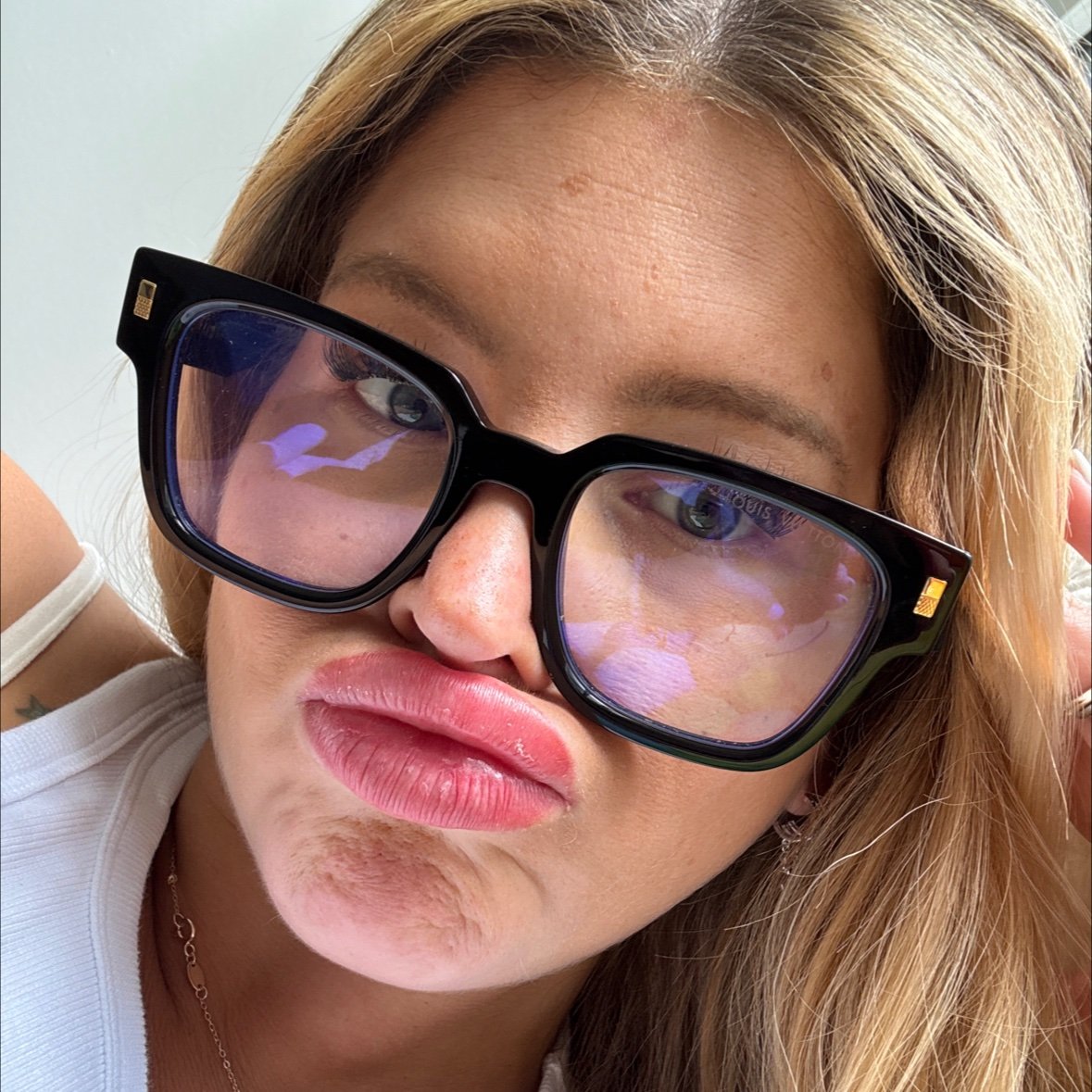 AshlynnJay22's profile picture. small town milf