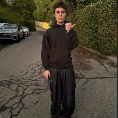 millyvlrt's profile picture. 