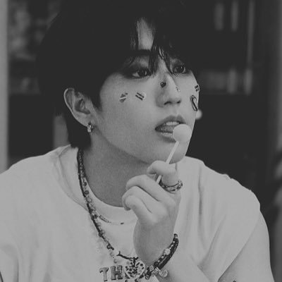 MrLeeJisvng's profile picture. ┆ ‘𝟗𝟕 ┆ 𝒉𝒆/𝒉𝒊𝒎 ┆ 𝟏𝟖+ 𝒐𝒏𝒍𝒚 ┆