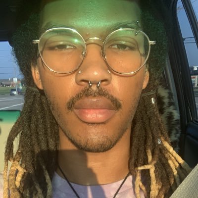 Pe4c3w4lk3r's profile picture. Fear the moment