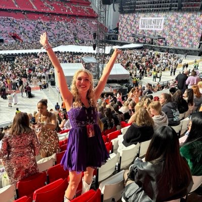 folklaura13's profile picture. 28 || she/her || speak now & fearless stan always⭐️ eras tour - liverpool n1, n2 & n3 and london n6🌝🪐