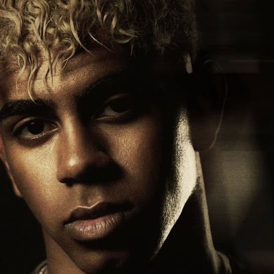 junio90083's profile picture. 