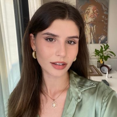 eliffortune's profile picture. Avukat