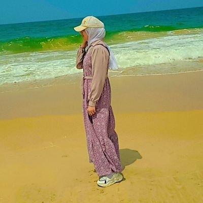 Lenaashraf2006's profile picture. https://t.co/6hIVprefN6