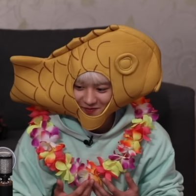 bambambuuuh's profile picture. @theoooodore - minha outra conta | fan account