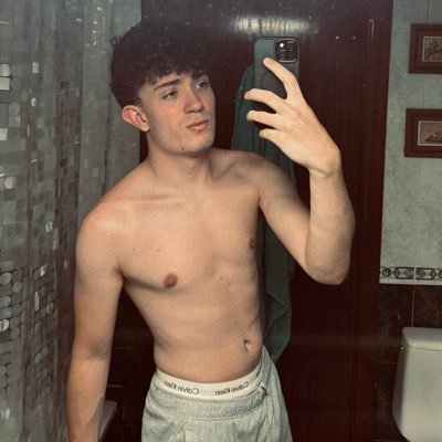 rrubiodebote's profile picture. soy @useerjaavi pero mas guapo