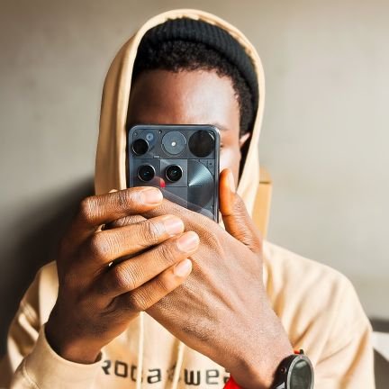 MeshachConcept's profile picture. Tech lover and geek. Ideas and Fun.