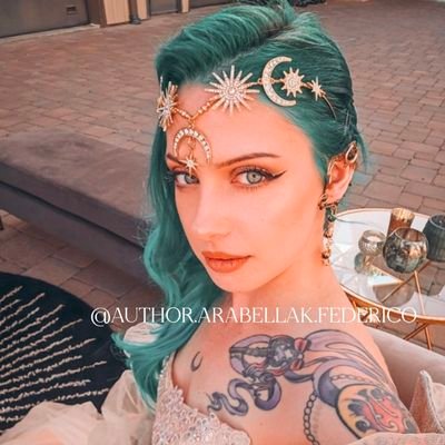 ArabellaKFed's profile picture. Award-winning/Best-selling author of the YA/NA Fantasy/Scifi novel 🌙The Mark of Chaos & Creation/The Mark of Dreams & Darkness 
Writing Tips.