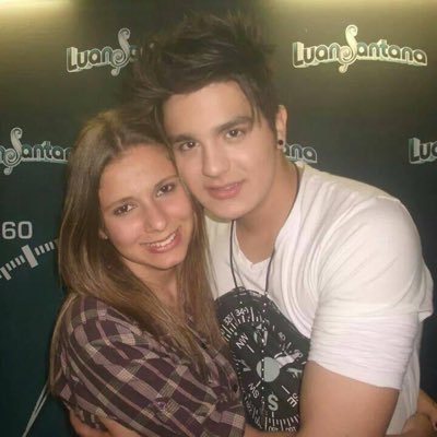 MariannyColombo's profile picture. 💚