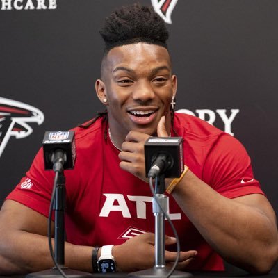 BijanEnjoyer's profile picture. Retired Twitter user. LeBron is the GOAT. What more is there to say. #LakeShow #RiseUp #TrueToAtlanta #yellowjackets