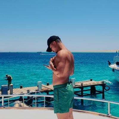 izzyeoa's profile picture. Growing 7 & 8 Figs DTC brands