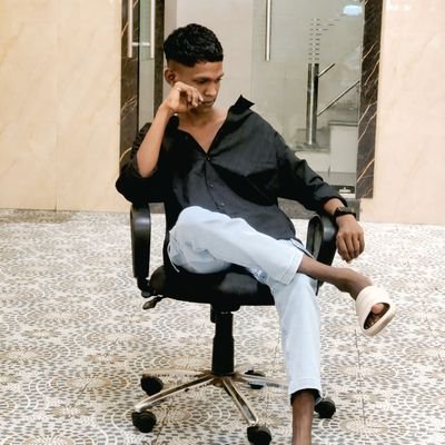 irswax999's profile picture. 🫴🏻