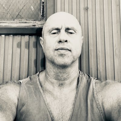 hudozhnik69's profile picture. Старий, як світ… Все буде Україна