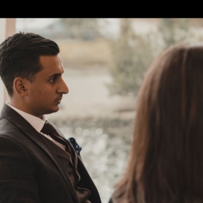 SherozeMNadeem's profile picture. ⚖️🖊️ Professional Problem Solver 👔 Commercial Litigator - @voxgente Partner 🤲🏽 Let the beauty we love be what we do