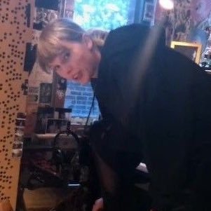 blueniightts's profile picture. Me gustan los gatos y taylor swift