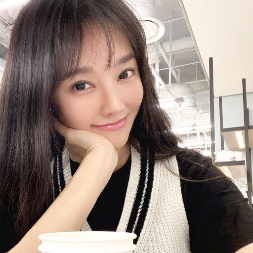 Ypleve6179's profile picture. partial introvert, full dreamer