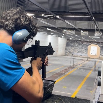 _jvlessz's profile picture. 