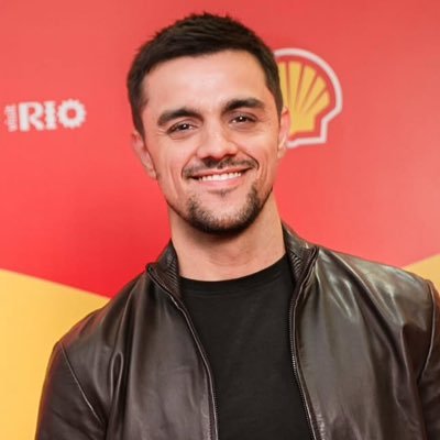 gdfsimas's profile picture. Sua fonte de informações sobre o ator Felipe Simas. Reserva: @portalfisimas.