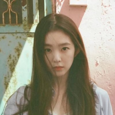 kyrevelution's profile picture. red velvet 🐢 + nmixx 🐼 | aseul and haely truther