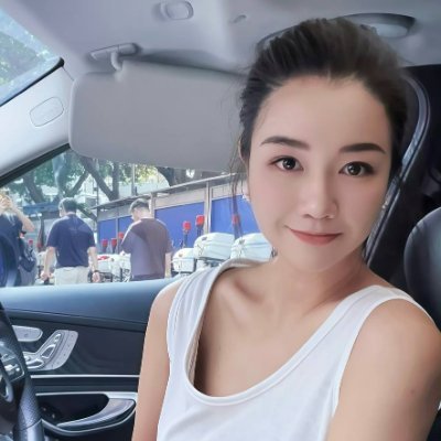 Luna565Ella's profile picture. based 🌆 | Coffee lover ☕ | Tech enthusiast 💻 | Always learning, always growing | DMs open — keep it classy