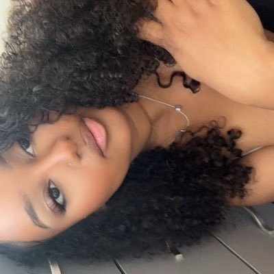 michal_yeb's profile picture. instagram : mims3x