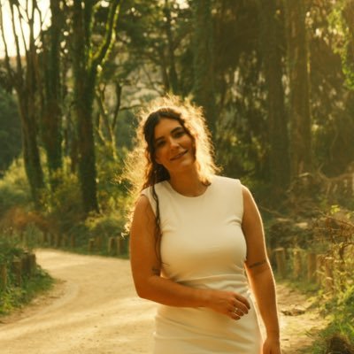 Vicas2001's profile picture. •̶̶E̶s̶q̶u̶e̶c̶e̶ ̶q̶u̶e̶m̶ ̶t̶e̶ ̶e̶s̶q̶u̶e̶c̶e̶u̶•