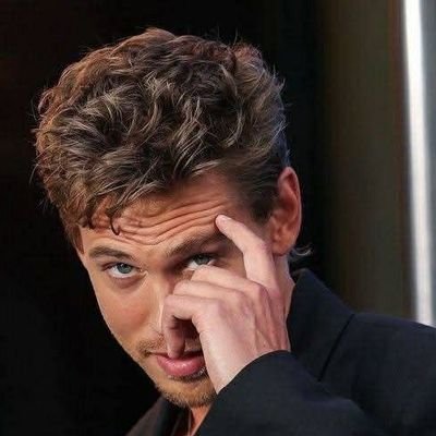 MakeIt439911's profile picture. 